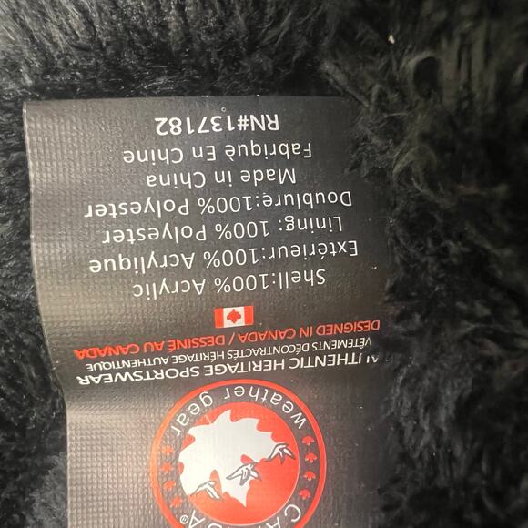 Canada Weather Gear Hat Black Plush Lined Pom-Pom Beanie Excellent Condition!!! - Picture 5 of 5